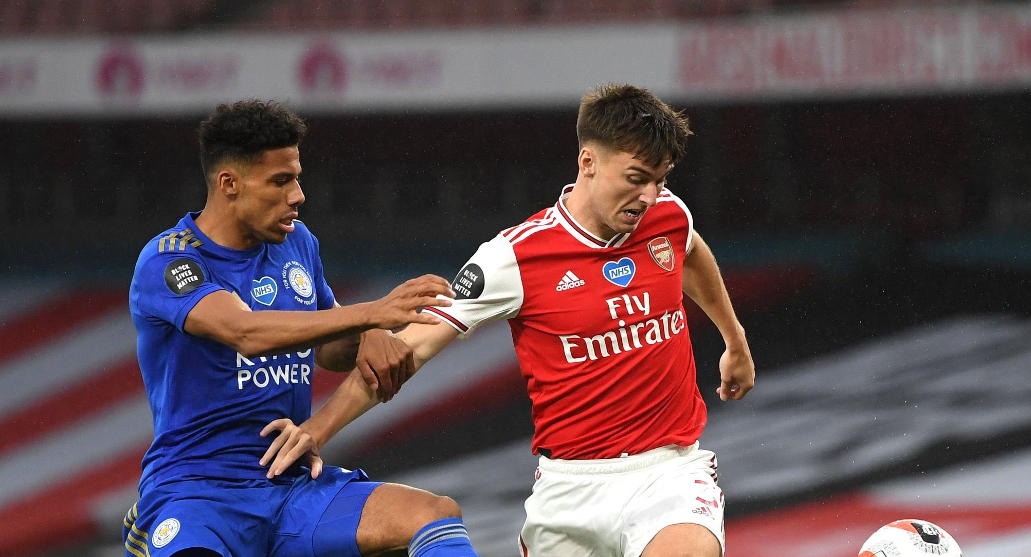 Arsenal dejó escapar el triunfo en amargo empate con Leicester City