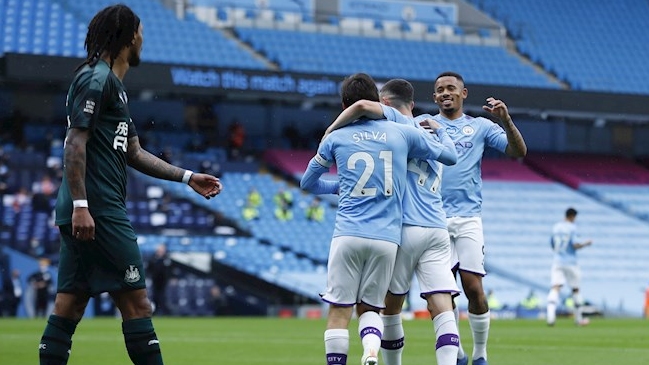 El City de Bravo superó con comodidad a Newcastle y se ilusiona con la Champions