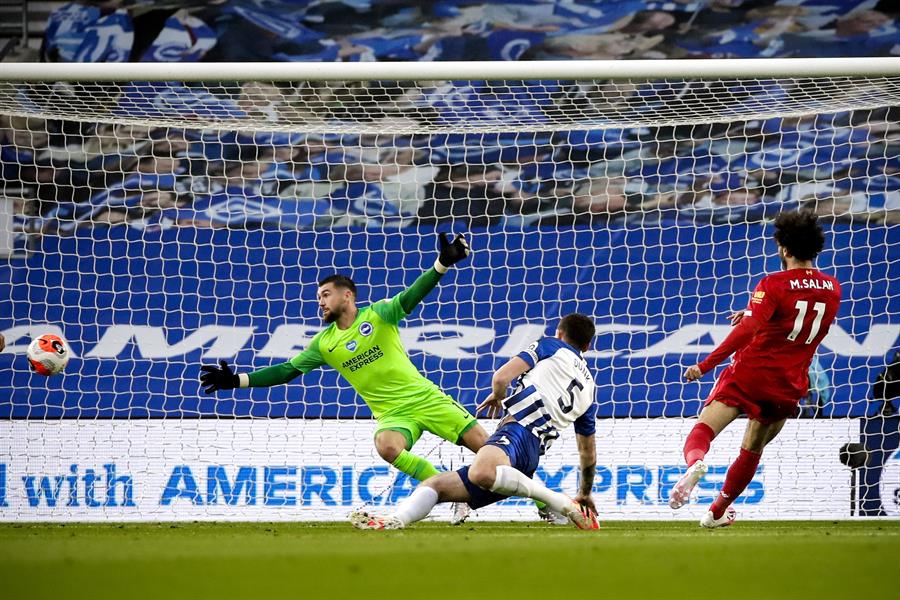 Un doblete de Salah y un golazo de Henderson le dieron el triunfo a Liverpool sobre Brighton