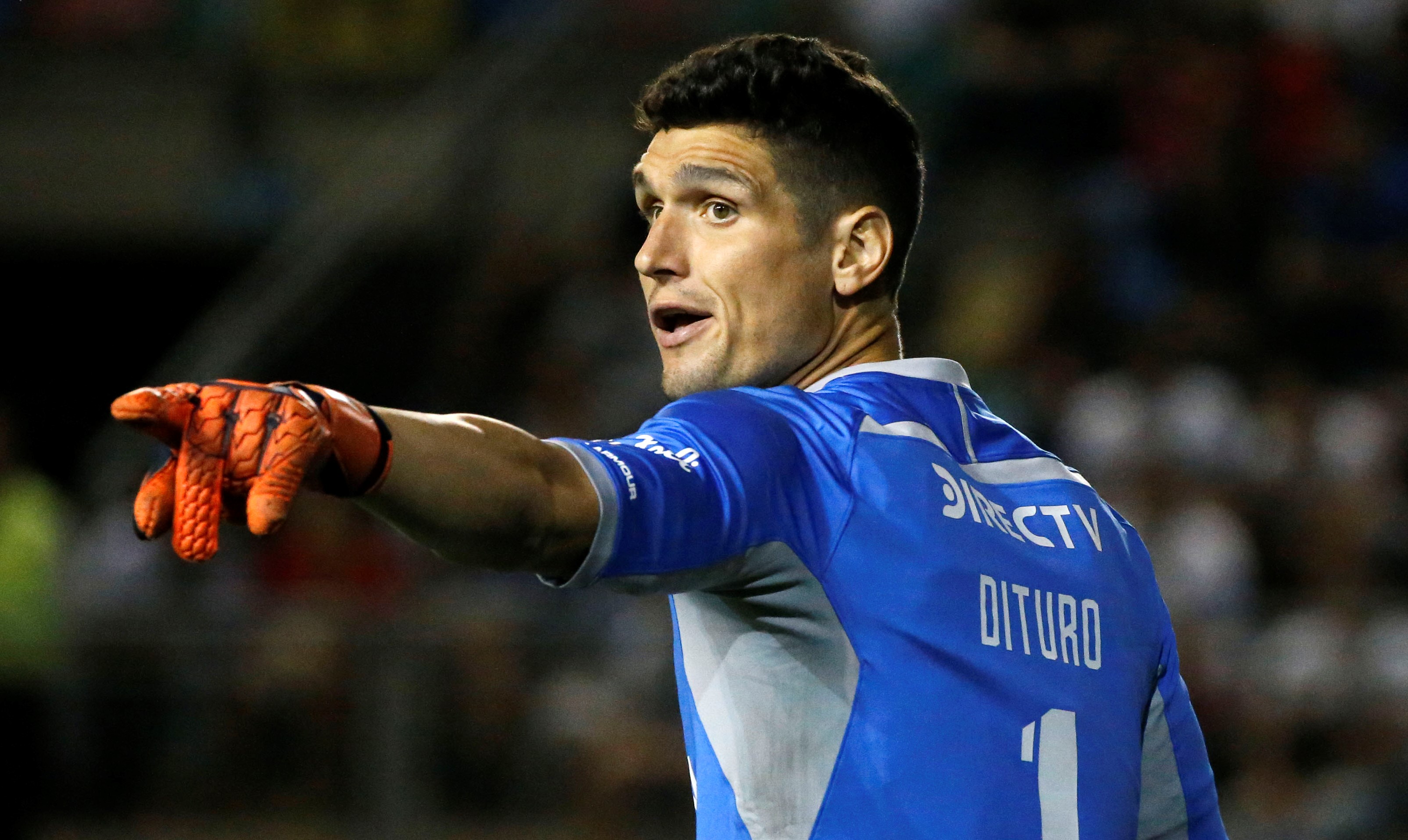 Ricardo Lunari planteó que Universidad Católica venda a Matías Dituro para hacer caja