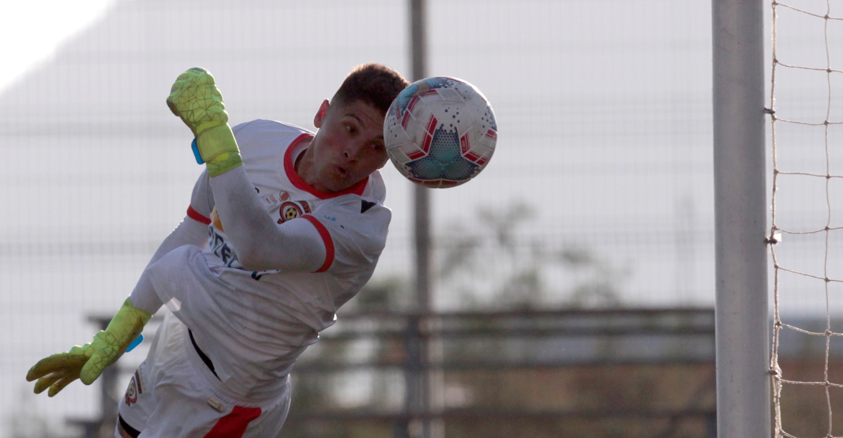 Arquero de Cobreloa tras superar el Covid-19: Da temor, pero ayuda mucho ser deportista