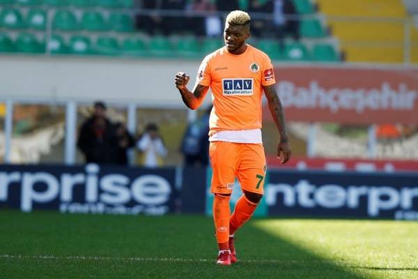 Junior Fernandes lidera la tabla de goleadores chilenos en Europa en esta temporada