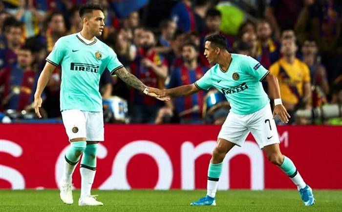 Alexis Sánchez y Lautaro Martínez se perfilan como dupla de ataque de Inter ante Torino