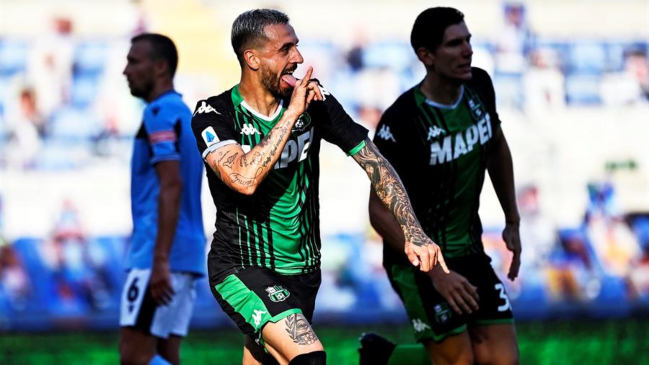 Lazio sufrió dolorosa derrota en el epílogo ante Sassuolo y siguió alejándose del puntero Juventus