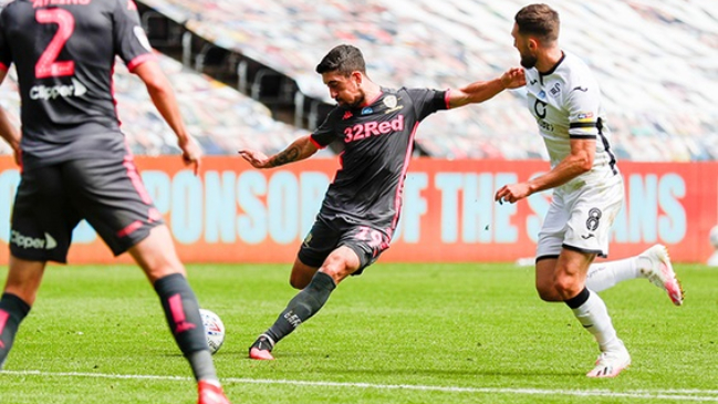 El agónico gol que dio a Leeds de Bielsa una importante victoria rumbo al ascenso