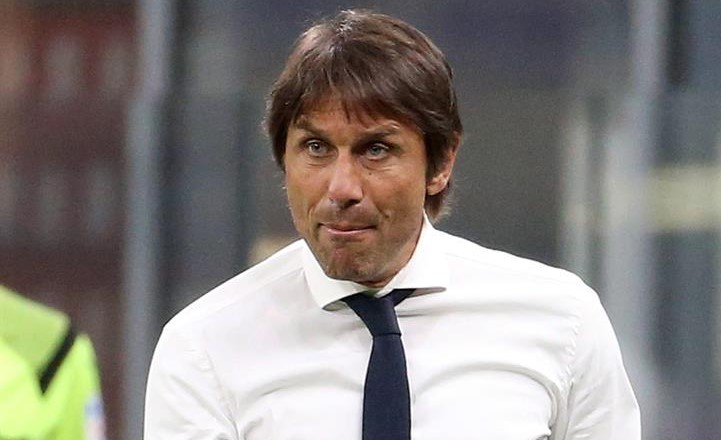 Antonio Conte: Me hubiera gustado tener antes a Alexis Sánchez