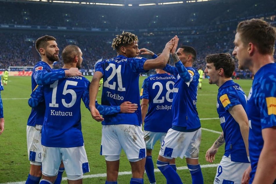 Vidal incluido: FC Barcelona planea vender hasta nueve jugadores para fichar a Lautaro Martínez