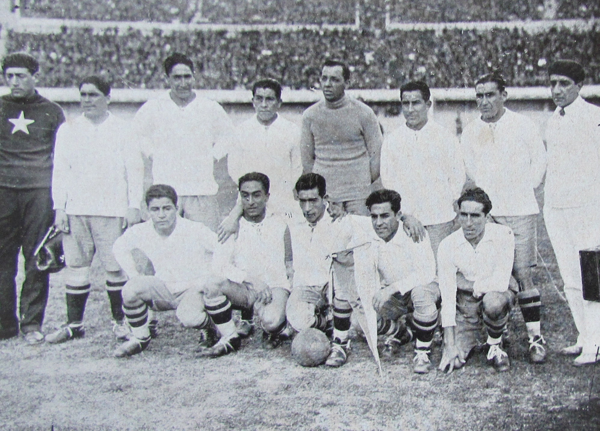Libro “Yo iba entre las canchas” reveló inédito diario de vida de crack chileno en el Mundial de 1930