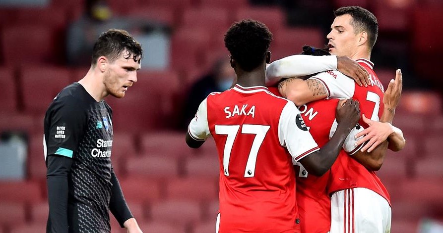 Arsenal tumbó al campeón Liverpool y lo dejó sin récord de puntos en la Premier League