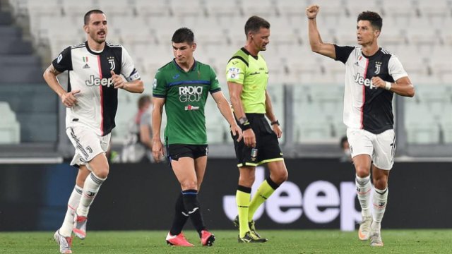 Los partidos del fútbol italiano seguirán jugándose sin público