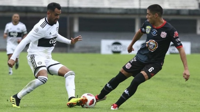 El reinicio de la liga paraguaya se complicó por masivo contagio de Covid-19 entre jugadores