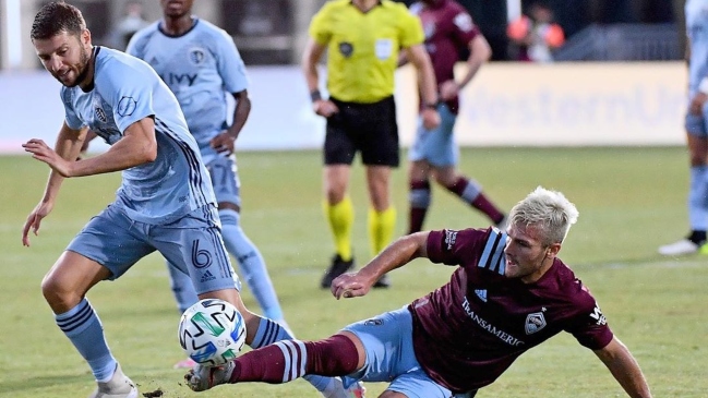 Diego Rubio vio acción en derrota de Colorado Rapids ante Sporting Kansas City en la MLS