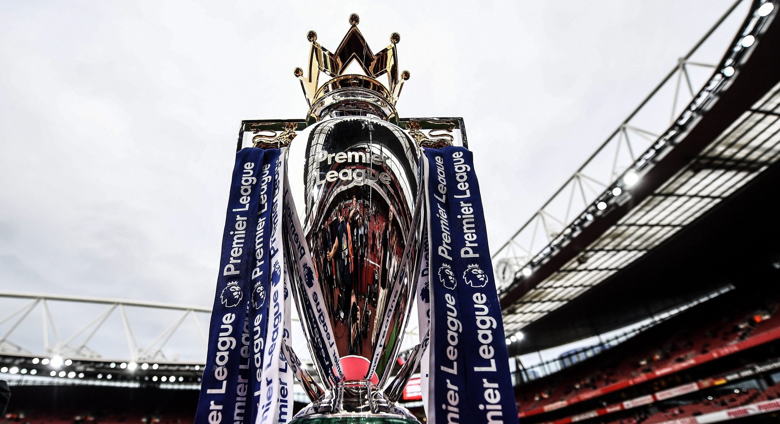 Jugadores de Liverpool eligieron canción de Coldplay para la ceremonia de entrega del título de la Premier