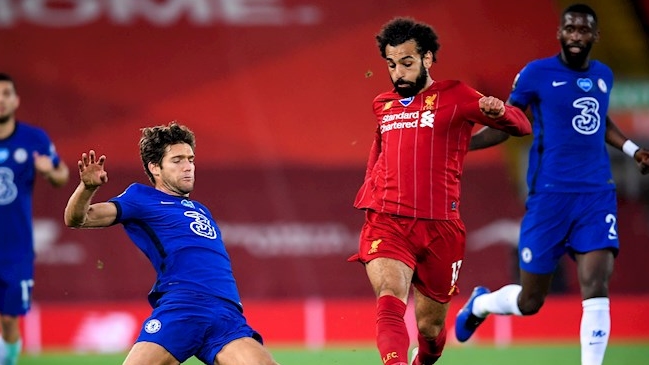 Liverpool se impuso sobre Chelsea en un partidazo que se definió sobre el final