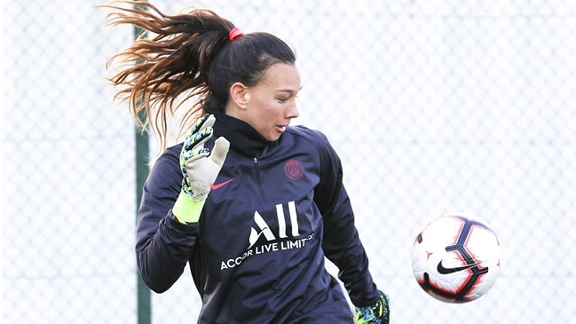 París Saint-Germain saludó a Christiane Endler en su cumpleaños número 29