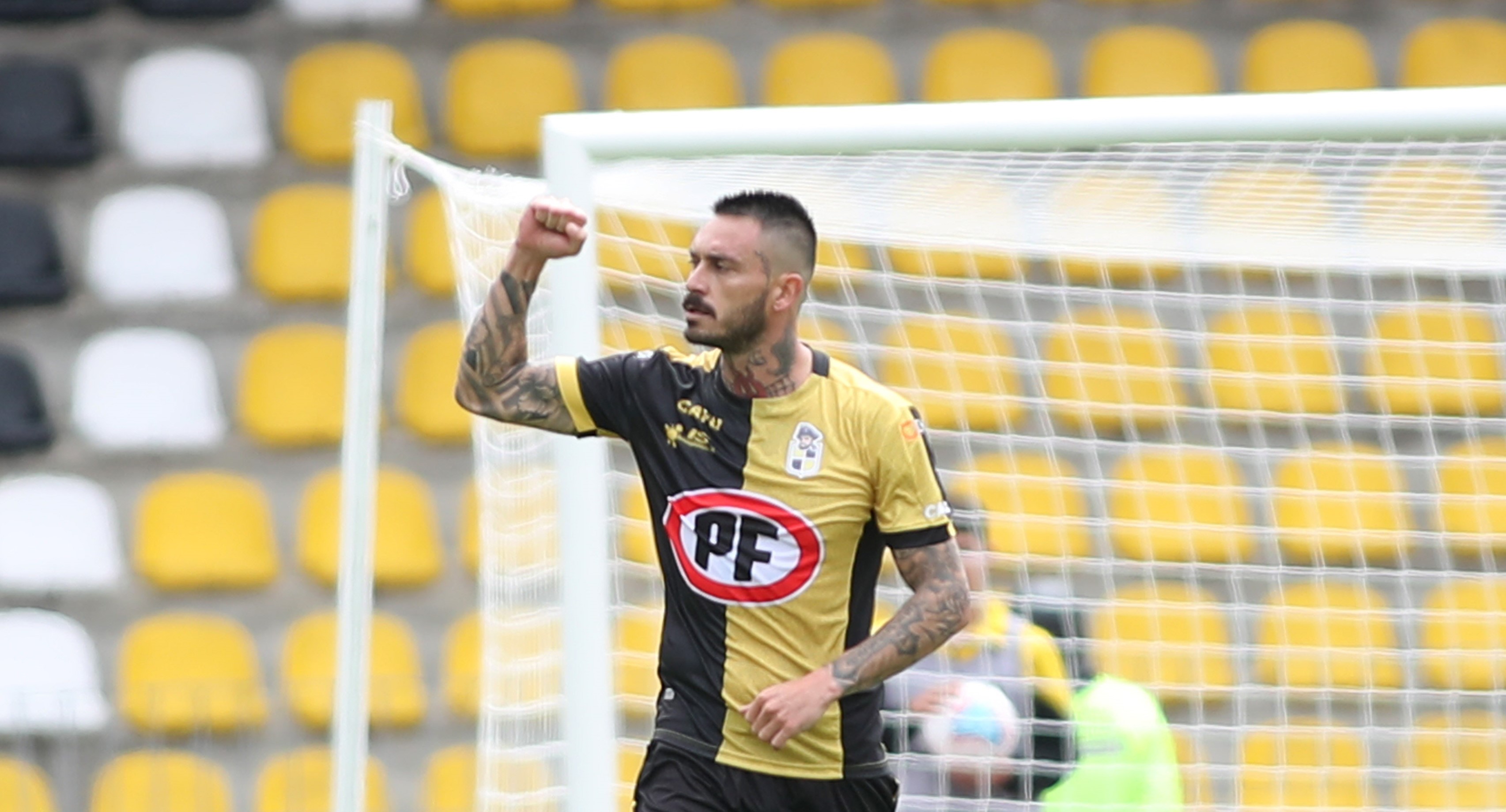 Mauricio Pinilla: Será lindo enfrentar a Humberto Suazo en un clásico