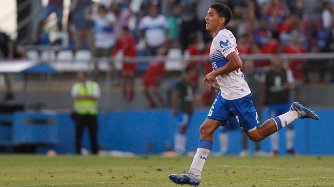 Gol de tiro libre de Marcelino Núñez en la UC fue destacado entre los mejores de la Libertadores