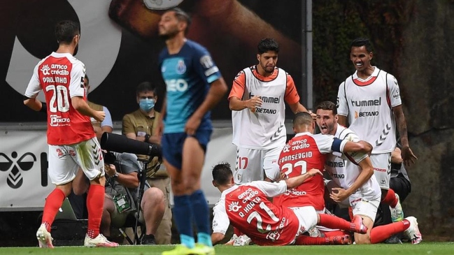 El campeón Porto se despidió de la liga portuguesa con una derrota ante Sporting Braga