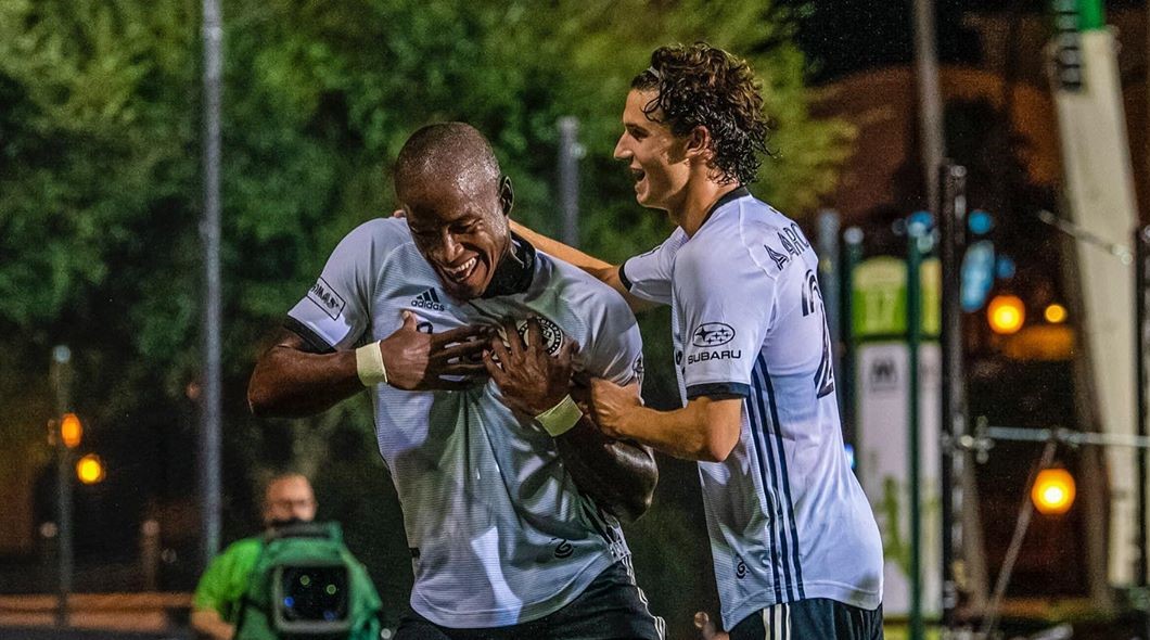 Philadelphia Union derrotó a New England con gol de Sergio Santos y avanzó a cuartos de final en la MLS