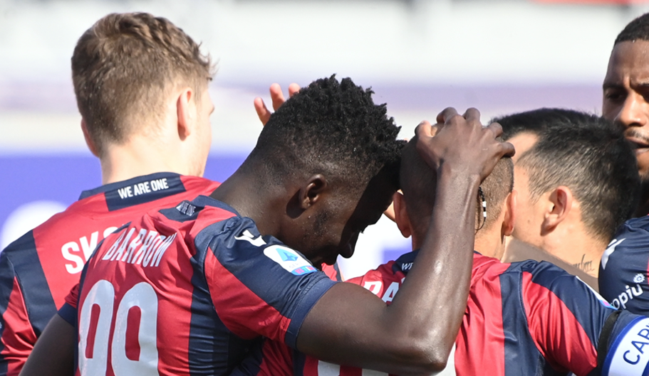 Gary Medel fue titular en complicada victoria de Bologna ante Lecce