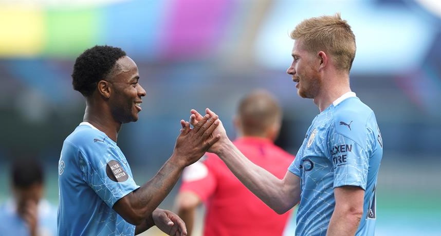 Kevin de Bruyne igualó record de Thierry Henry en goleada de Manchester City a Norwich