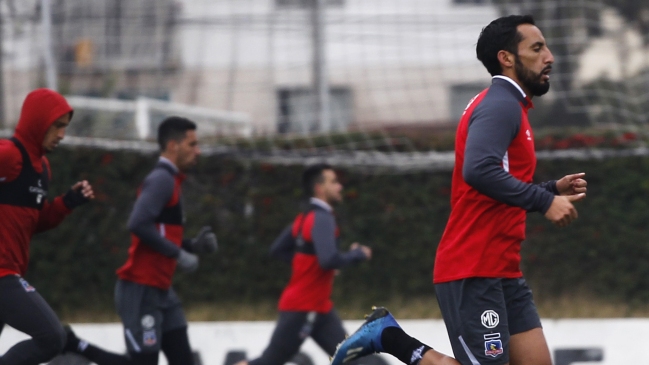 Integrante del plantel de Colo Colo dio positivo por coronavirus