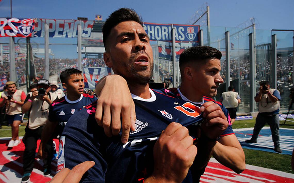 El emotivo diálogo de Gonzalo Espinoza con el hincha que se adjudicó su camiseta