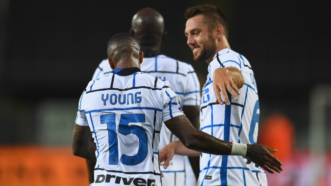 Los goles de D’Ambrosio y Young permitieron triunfo de Inter contra Atalanta
