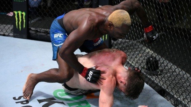 Derek Brunson venció a Edmen Shahbazyan en la UFC Fight Night de Las Vegas