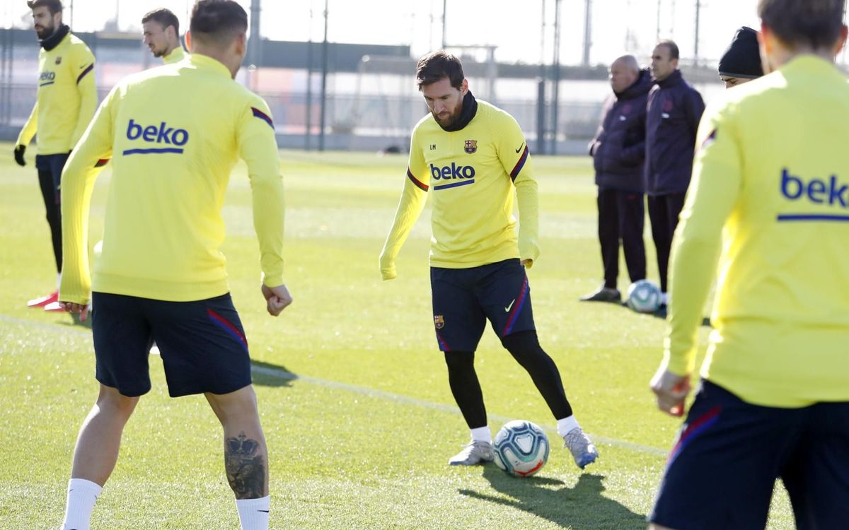 Está finito: Lionel Messi la rompió en el entrenamiento de Barcelona con este golazo