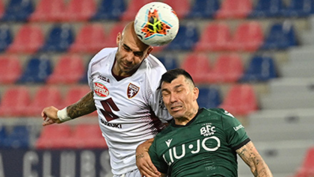“Imperial en defensa”: Medio italiano propuso que Bologna deje a Gary Medel como zaguero