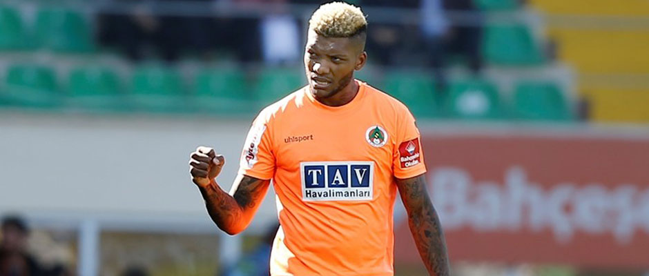 Besiktas está cerca de lograr el fichaje de Junior Fernandes en Turquía