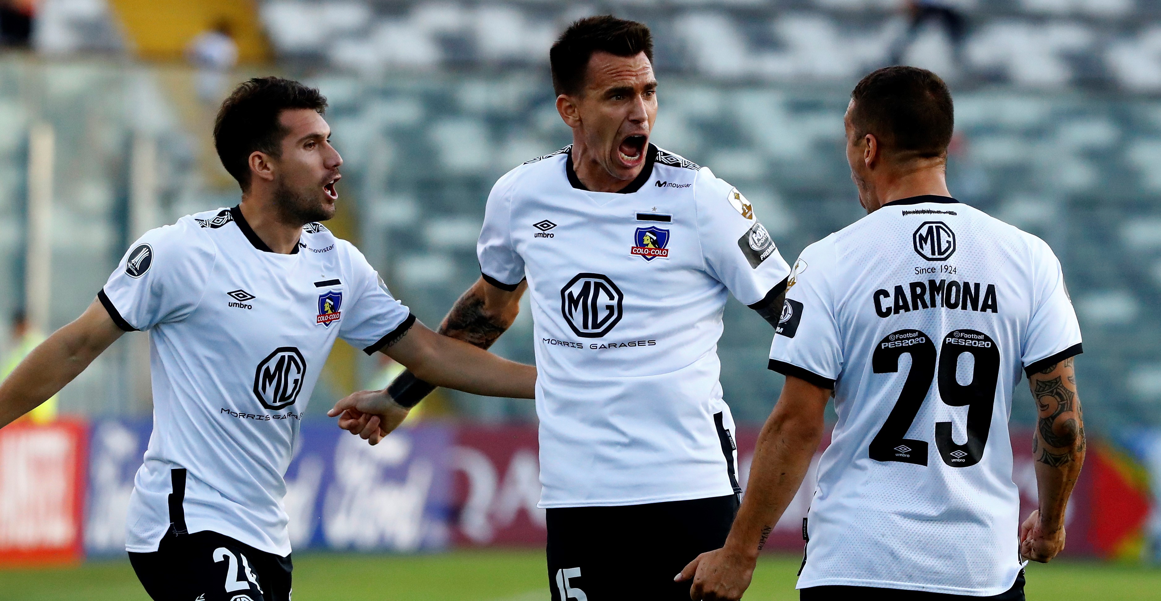 Blanco y Negro aprobó millonario monto para compensar deudas a referentes de Colo Colo