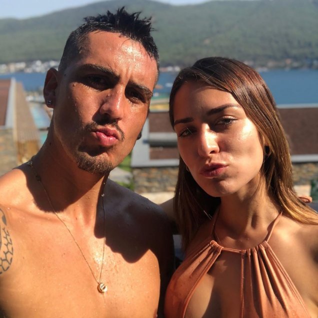 Las paradisíacas vacaciones de Enzo Roco junto a su novia