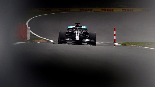 Fórmula 1: Hamilton gobernó los segundos entrenamientos libres en Silverstone