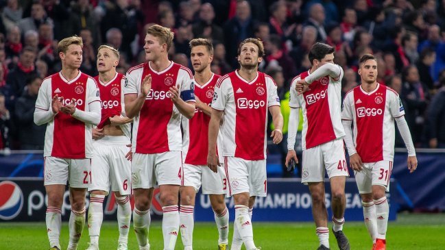 Ajax recibió una ola de críticas tras publicar un mensaje machista en Twitter