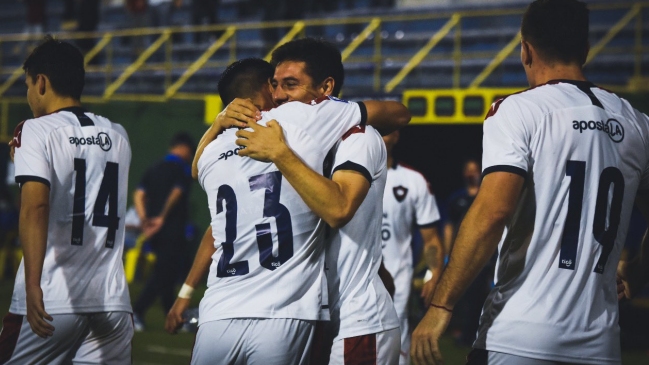 Un certero cabezazo en el área le dio el triunfo a Cerro Porteño sobre Sportivo Luqueño