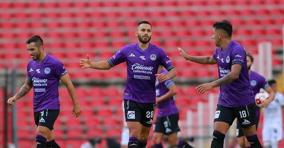 Gonzalo Jara salió lesionado en triunfo de Mazatlán sobre Toluca