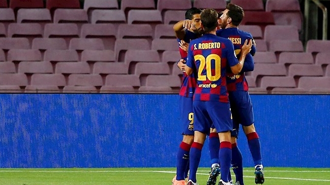 Revive la victoria de FC Barcelona de Vidal ante Napoli en los octavos de final de la Champions