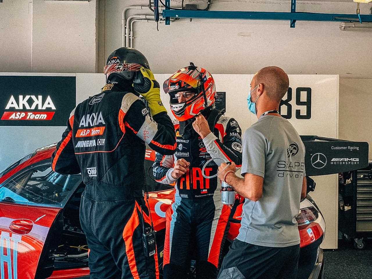 Benjamín Hites tuvo que abandonar este sábado en Misano tras ser chocado
