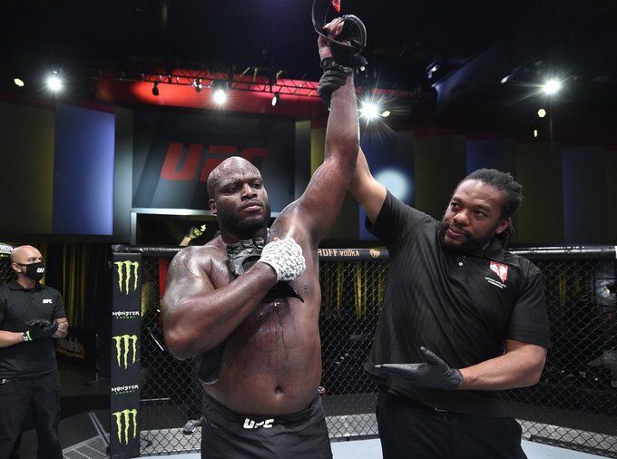 Derrick Lewis noqueó a Aleksei Oleinik en batalla estelar del UFC Vegas 6
