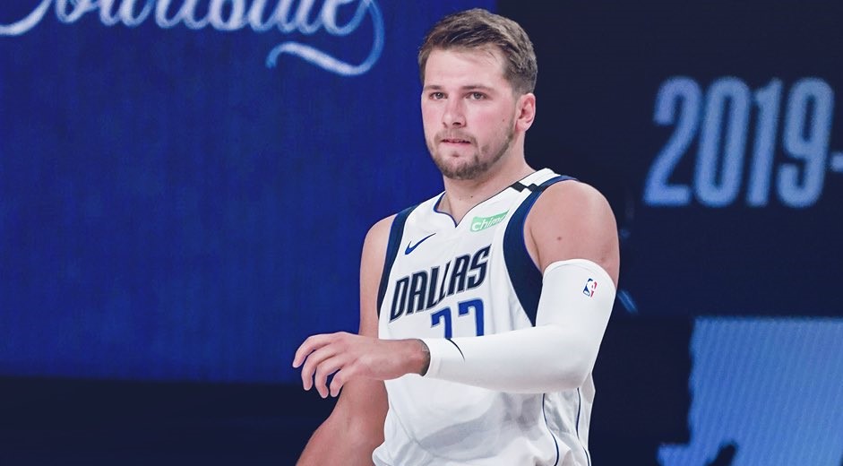 Dallas Mavericks sorprendió al líder Milwaukee Bucks en la NBA