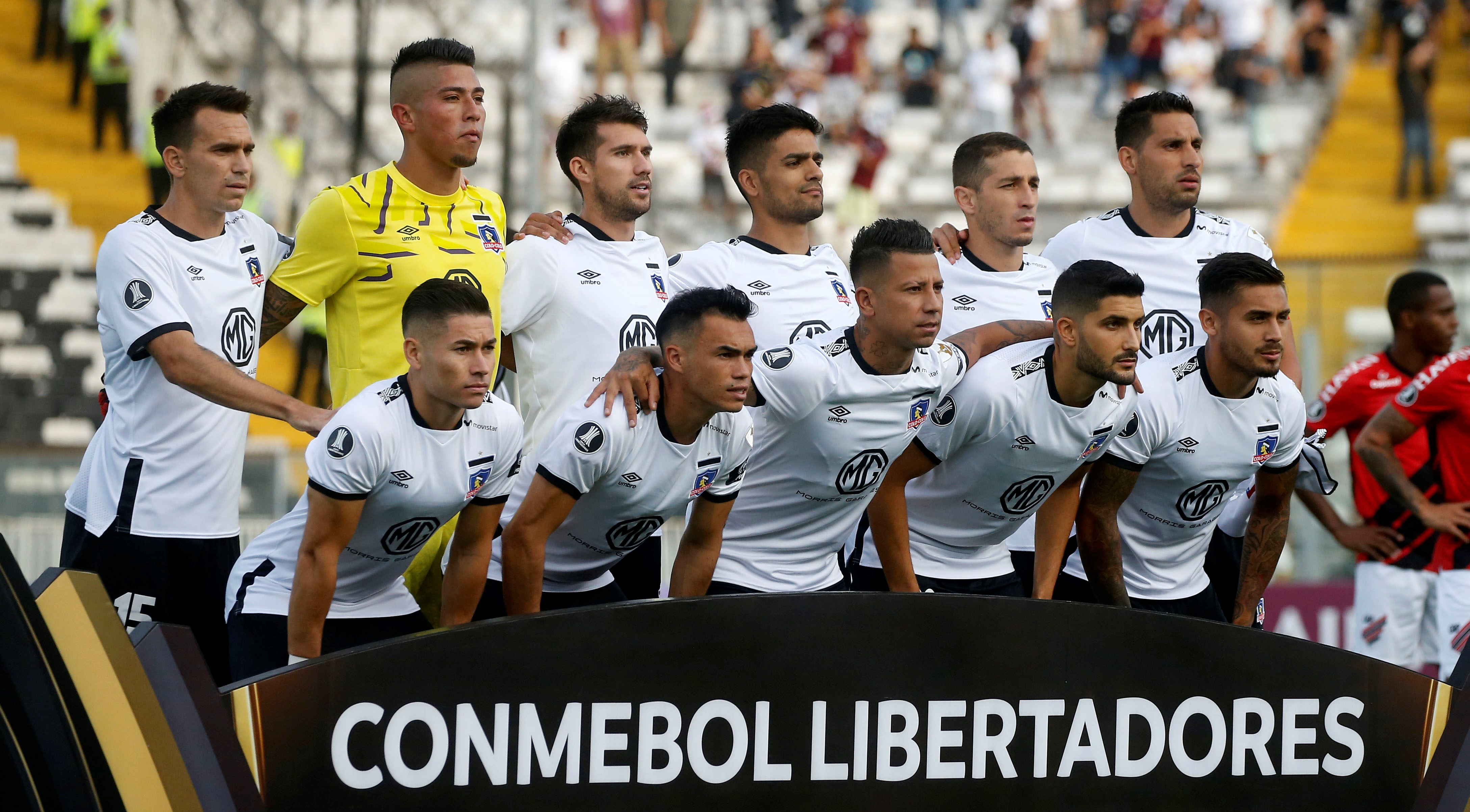 Conmebol: Si Colo Colo o Católica no pueden aplicar el plan, deberán ser locales fuera de sus fronteras