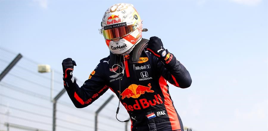 Max Verstappen dio la sorpresa y ganó el Gran Premio del 70 Aniversario en la Fórmula 1