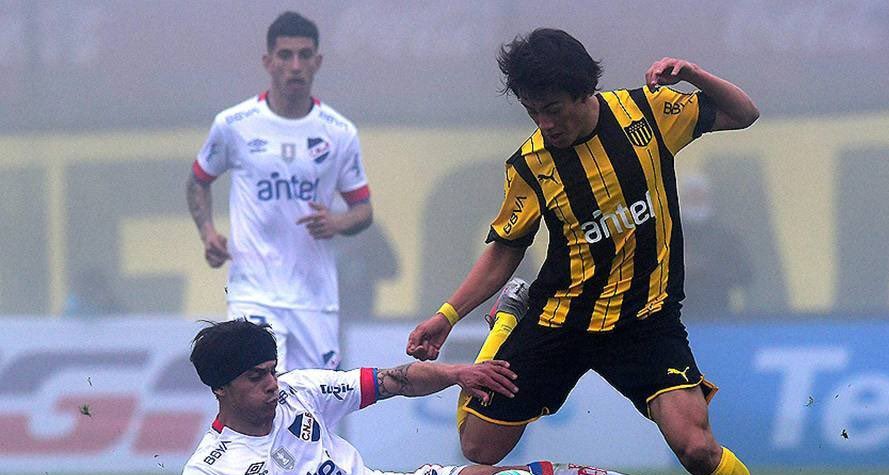 Nacional y Peñarol reanudan el fútbol en Uruguay con vibrante clásico