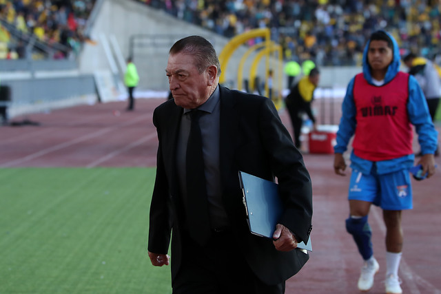 “Clavito” Godoy y los cinco cambios: Será una pichanga