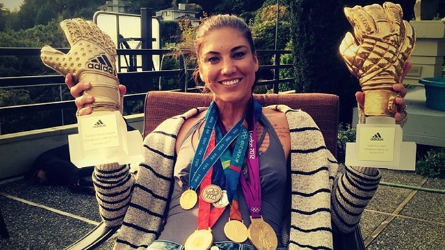 Ex arquera estadounidense Hope Solo elogió a Christiane Endler