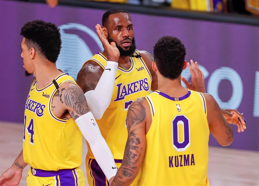 LeBron James y Anthony Davis brillaron en victoria de Los Lakers ante Denver Nuggets