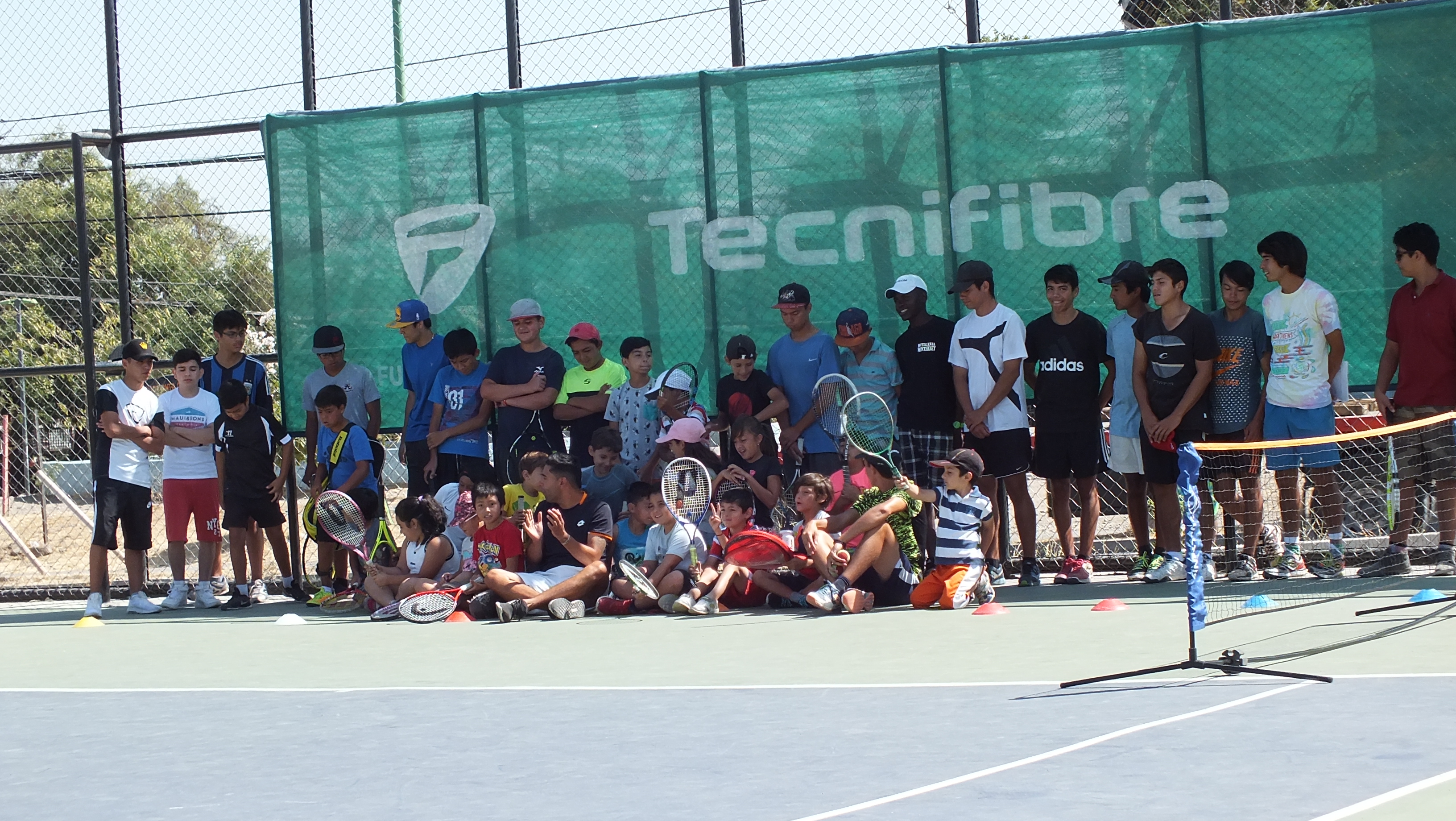 Abuela de dos niños de Futuros para el Tenis: Hay una lucha diaria por decirle ‘no’ a la droga