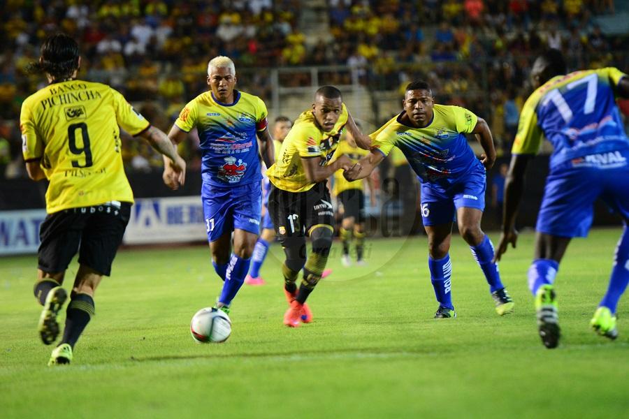 El fútbol vuelve en Ecuador el 14 de agosto, cinco meses después de su suspensión